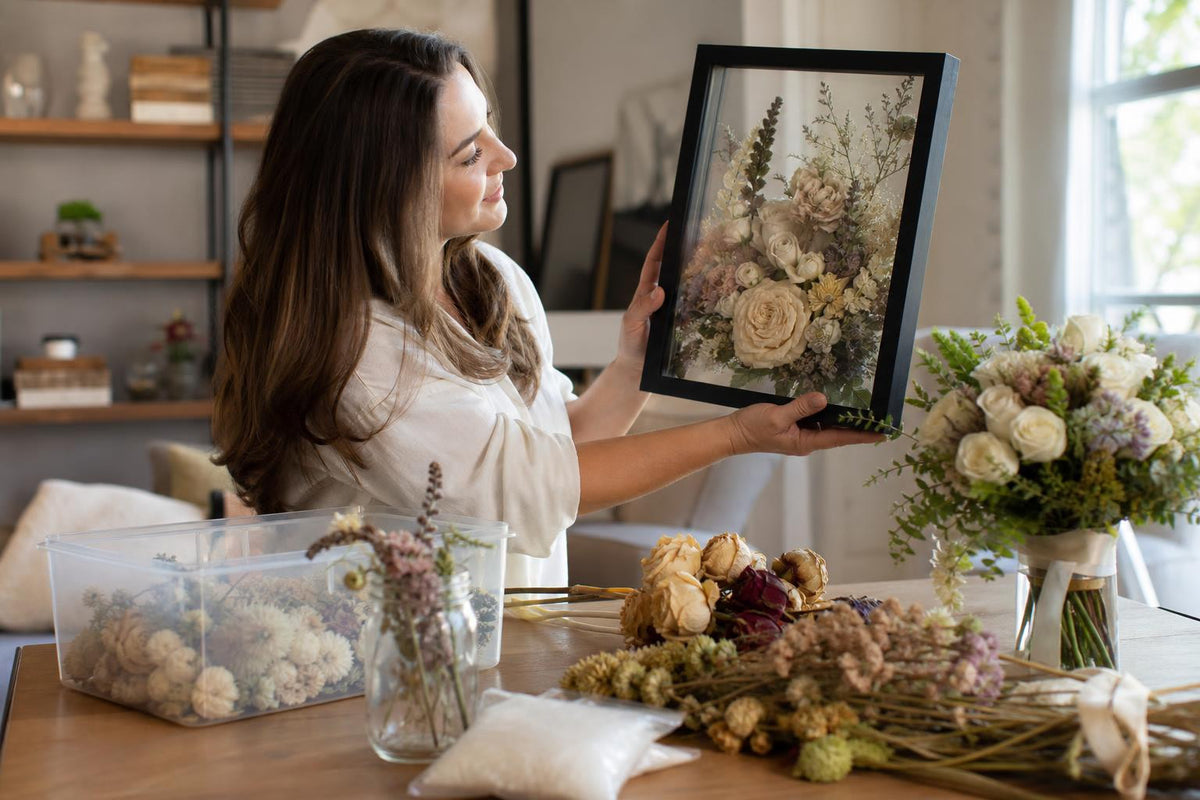 How to Choose: Framed Art vs. Bouquet Preservation (2026)